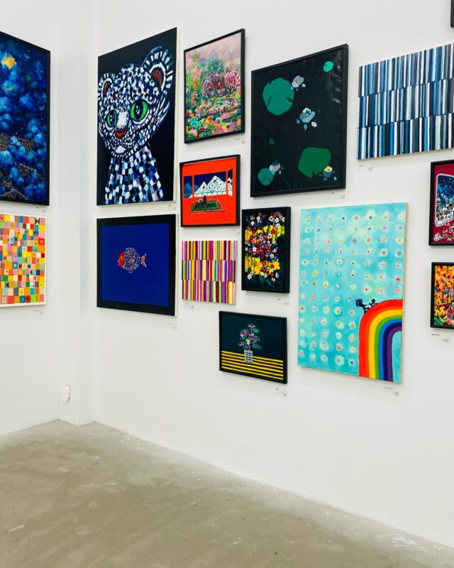 本日19日は休廊日です。
展示作品オンラインでも販売中です。
https://www.tagboat.com/products/list.php?author_id=1000550

大谷太郎「LIFE」
2025年5月7日(水) ～ 5月24日(土)
営業時間：11:00-19:00　休廊：日月祝
※初日の5月7日(水)は17:00オープンとなります。
※オープニングレセプション：5月7日(水)18:00-20:00
入場無料・予約不要
会場：tagboat 〒103-0006 東京都中央区日本橋富沢町7-1 ザ・パークレックス人形町 1F

▽展覧会サイト
http://tagboat.co.jp/taro_otani_life/

Taro Otani”LIFE”
May 7 (Wed) – May 24 (Sat), 2025
Opening Hours: 11:00–19:00
Closed: Sundays, Mondays, and public holidays
※May 7 (Wed) opens at 17:00.
※Opening Reception: May 7 (Wed) 18:00–20:00
Free admission / No reservation required
Venue: tagboat
The Park Rex Ningyocho 1F, 7-1 Tomizawa-cho, Nihonbashi, Chuo-ku, Tokyo 103-0006, Japan

▽Exhibition website
http://tagboat.co.jp/taro_otani_life/

#tagboat
#gallerytagboat
#contemporaryart
#japaneseartist
#art
#life
#tarootani 
#大谷太郎 #現代アート #アートコレクターズ #犬同伴可 
#contemporaryart #イラスト #デザイン #個展のご案内
